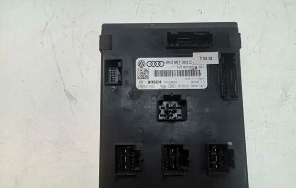Audi A4 S4 B8 8K Comfort/convenience module 8K0907063C