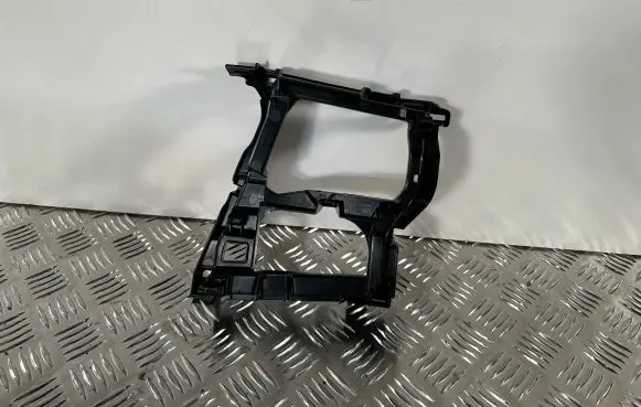 Lexus UX Other center console (tunnel) element 5898776020