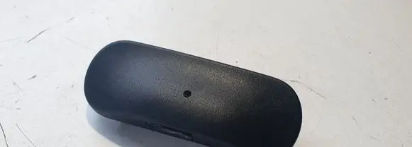Audi TT TTS RS Mk3 8S Windshield washer spray nozzle 