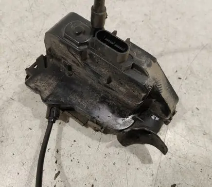 Renault Megane II Front door lock