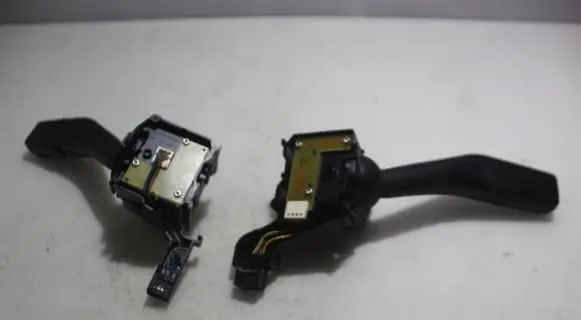 Volkswagen Golf VI Light switch