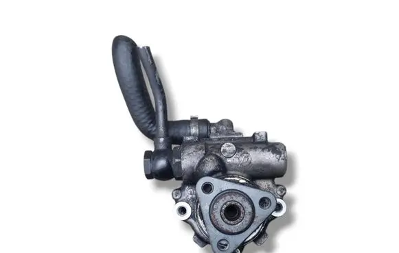 Audi A6 Allroad C5 Power steering pump 4B0145156P