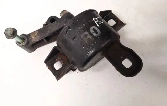 Chevrolet Kalos Engine mount bracket