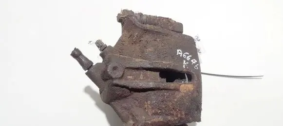 Ford Mondeo Mk III Front brake caliper 0204y01128