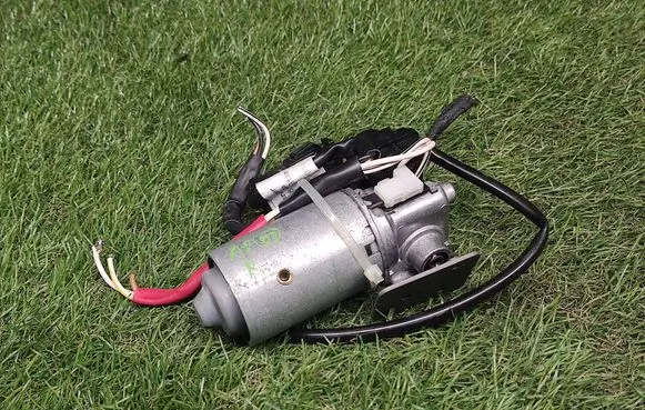 Audi A8 S8 D2 4D Seat adjustment motor 0390206611