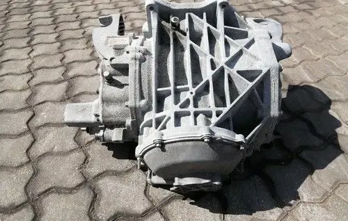 Chevrolet Corvette C7 Rear differential/diff mount bracket 24260442
