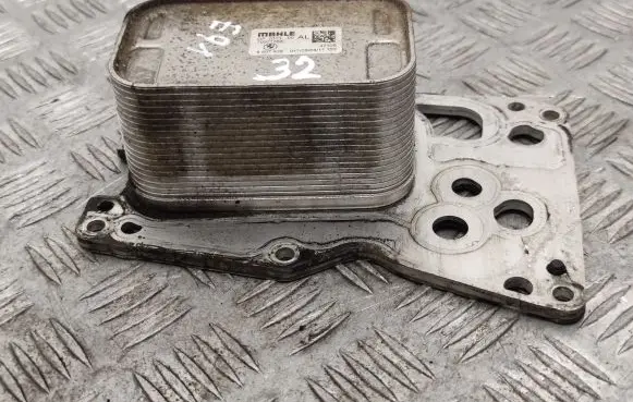 Engine oil radiator