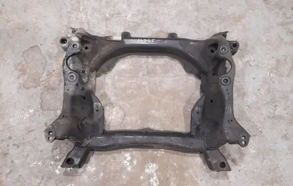 Mercedes-Benz C W204 Front subframe 2126280457 2216200311