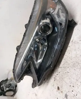 Honda CR-V Headlight/headlamp