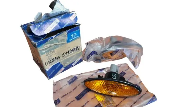 KIA Clarus Front fender indicator light 0K21G51130A