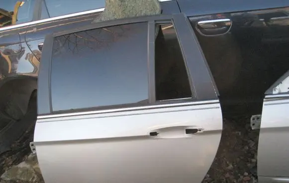 Chrysler Pacifica Rear door 04894227AF 04894229AA