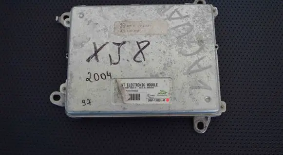 Jaguar XJ X350 Central body control module 2W9F13B525AF