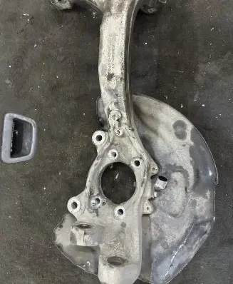 Audi A6 S6 C6 4F Front wheel hub spindle knuckle