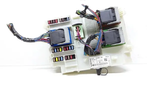 Volvo V70 Fuse module BG9T14C256HA