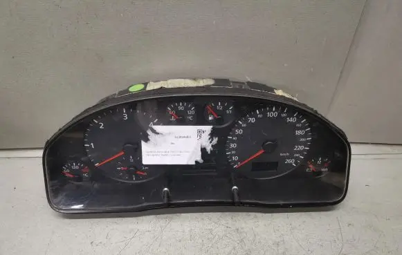 Audi A6 S6 C5 4B Speedometer (instrument cluster) 4B0919860E
