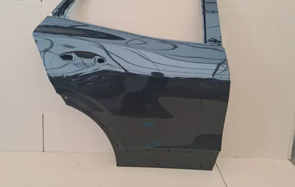 KIA Sportage Rear door
