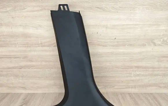 BMW X4 G02 (B) pillar trim (bottom) 7396431
