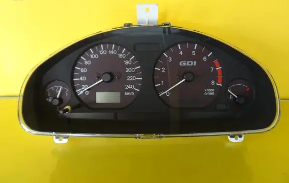 Mitsubishi Carisma Speedometer (instrument cluster) MR559664