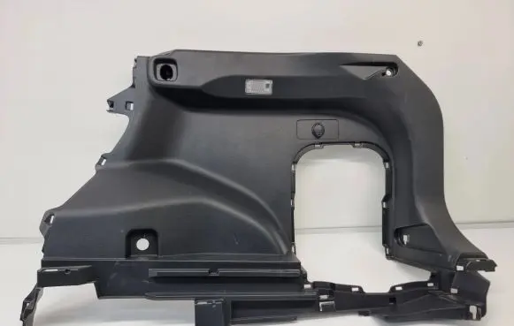 Trunk/boot side trim panel