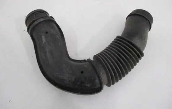 Peugeot 207 Air intake hose/pipe
