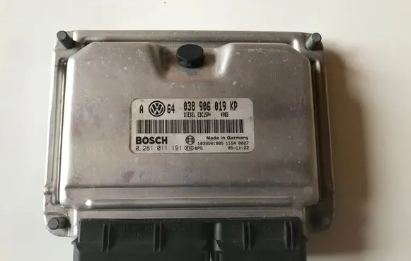Volkswagen Golf IV Engine control unit/module 038906019KP 0281011191 1039S01905