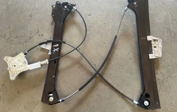 Mercedes-Benz CLK A209 C209 Front window lifting mechanism without motor 990972XXX 1504A4