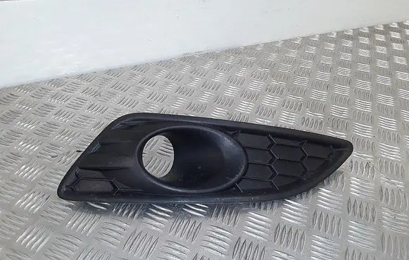 Ford Fiesta Front fog light trim/grill c1bj15a222bb 134203
