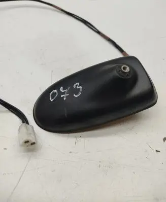 Toyota Avensis T270 Aerial GPS antenna V309075C 110EPDM