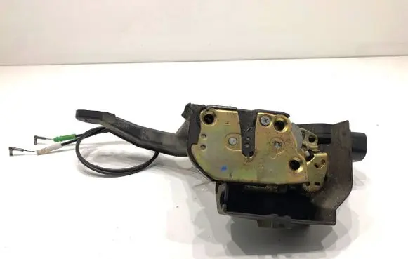 Toyota RAV 4 (XA20) Front door lock 