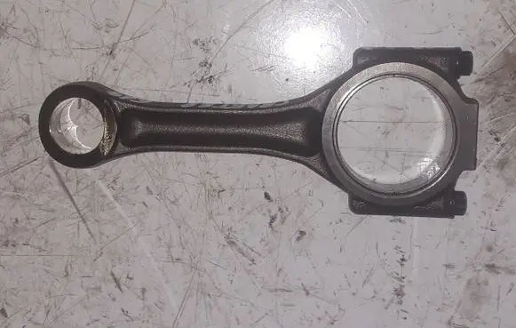 Volkswagen Crafter Connecting rod/conrod 038105401J