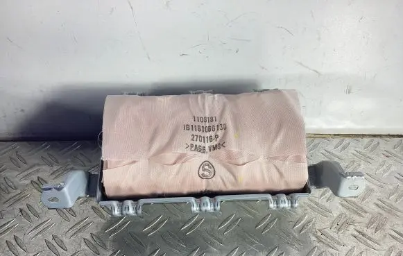 Lexus RC Passenger airbag 0589P1000470 PAB31019