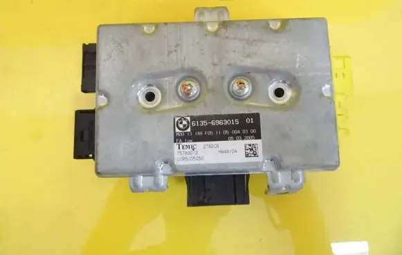 BMW 5 E60 E61 Door control unit/module 6963015 6135-6963015