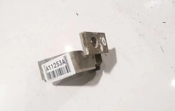 Volkswagen Golf IV Rear door lower hinge 
