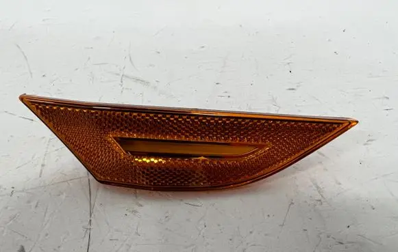 Porsche 911 991 Front fender indicator light 99163125804
