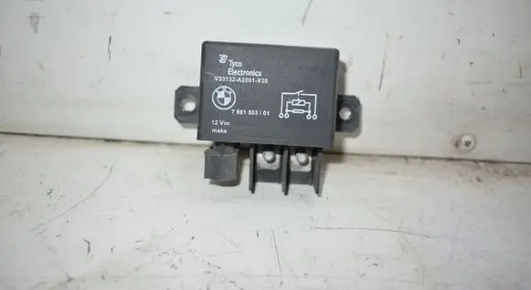 BMW X5M E70 Coolant fan relay 7661503