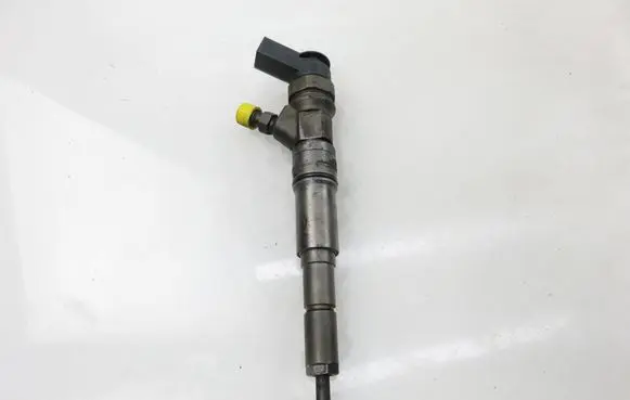 BMW 5 E60 E61 Fuel injector 0445110216 7793836
