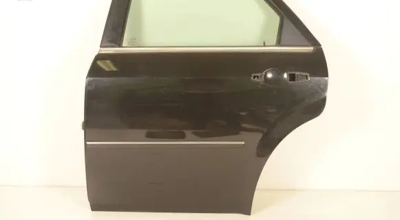 Chrysler 300 - 300C Rear door