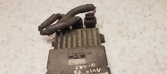 Toyota Avensis T250 Fuel injection control unit/module 8987120070 1310001371