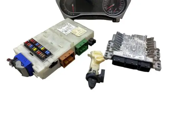 Engine ECU kit and lock set