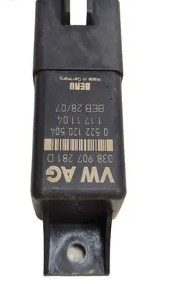 Volkswagen Jetta V Glow plug pre-heat relay 038907281D 1171104 0522120504
