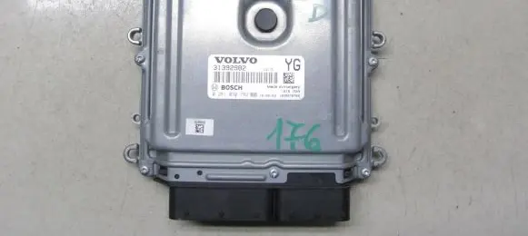 Volvo XC60 Engine control unit/module 0281030782