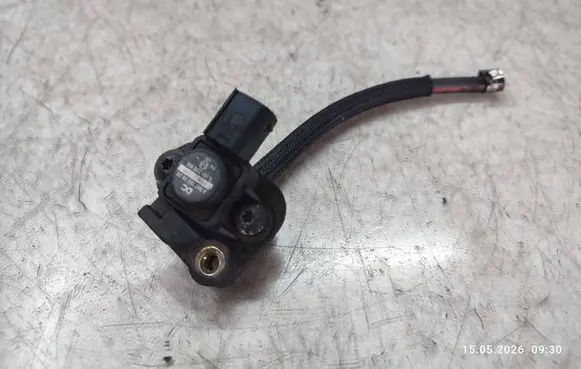 Mercedes-Benz C W204 Air pressure sensor A0071530028