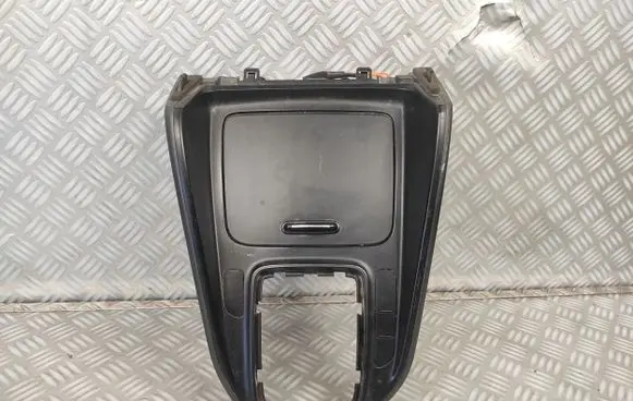KIA Carens III Gear shifter surround trim plastic 84633A4900