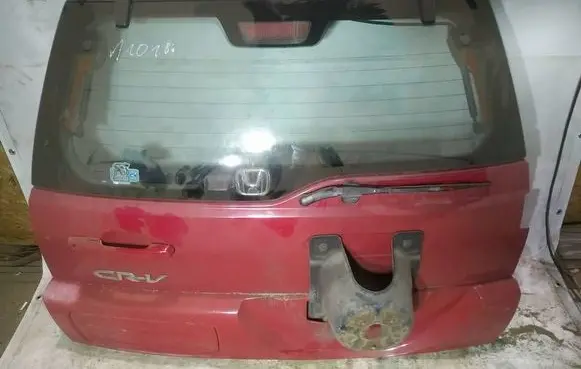 Honda CR-V Tailgate/trunk/boot lid raudonas