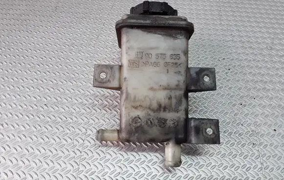 Opel Vectra B Power steering fluid tank/reservoir 90575635