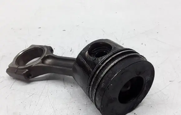 Renault Trafic II (X83) Piston with connecting rod 080279