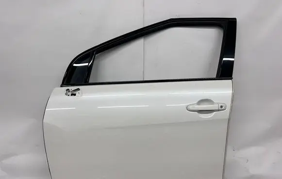 Toyota Mirai Front door 
