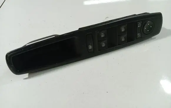 Renault Scenic III - Grand scenic III Electric window control switch E30169