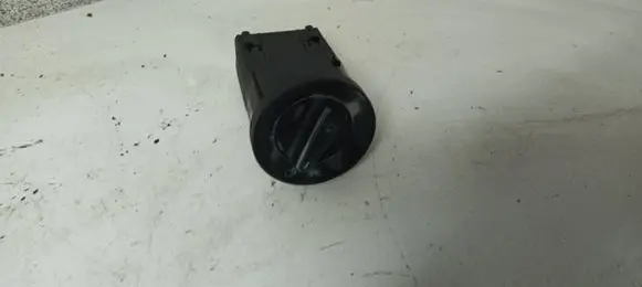 Volkswagen Golf IV Light switch 1C0941531 04052030