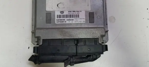 Volkswagen Fox Engine control unit/module 03D906033H 5WP4030902 3PG4503